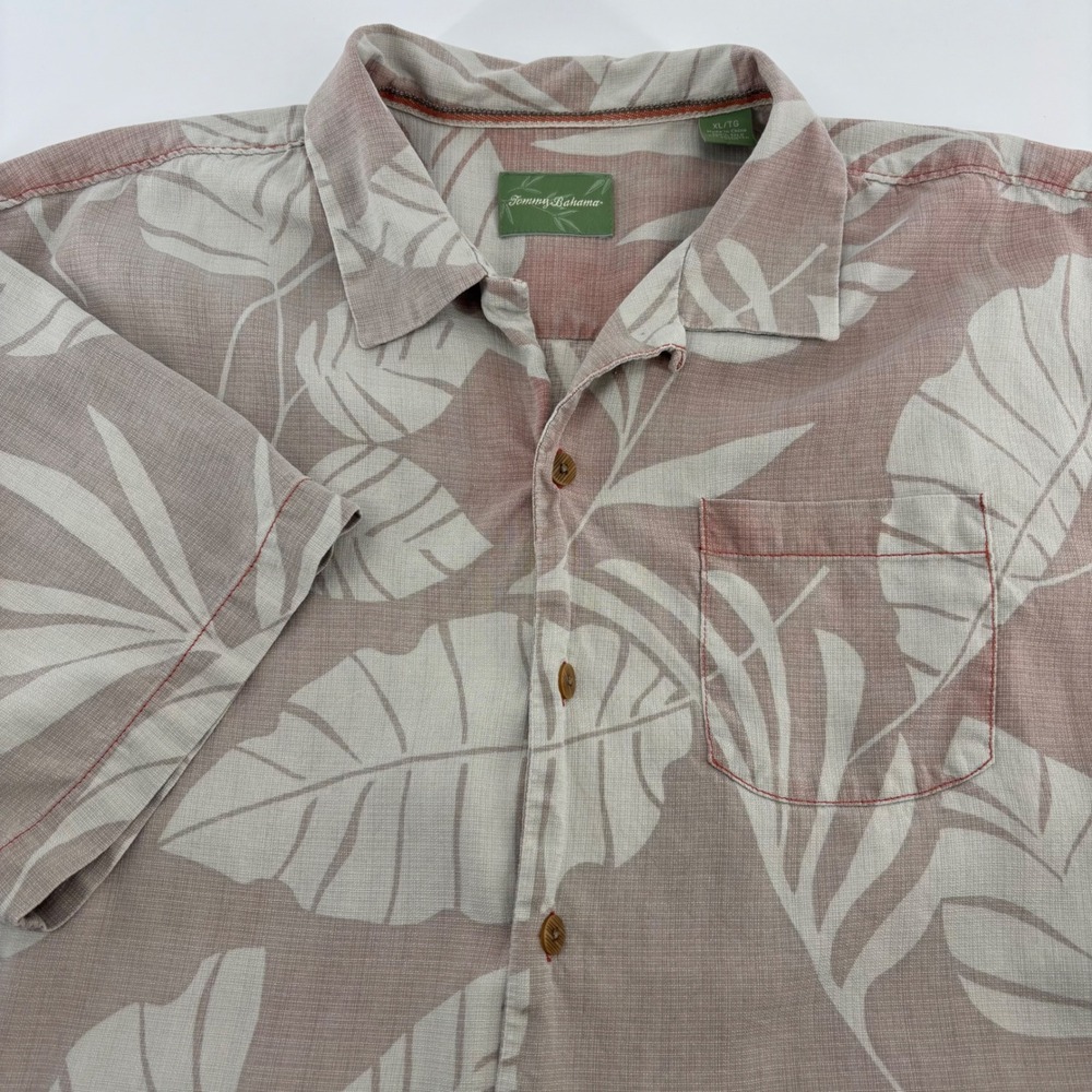 Tommy Bahama Button Down Shirt Mens XL Mauve 100% Silk Tropical Leaf Camp Aloha